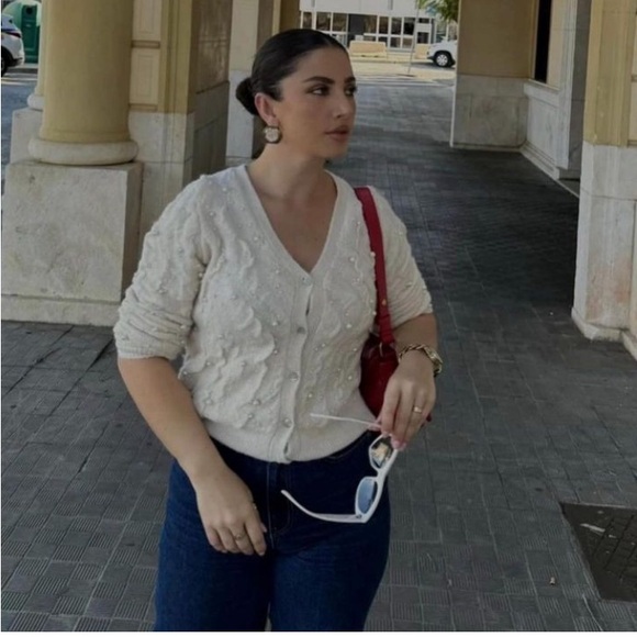 ZARA BLOGGERS’ FAVORITE PEARL TEXTURED KNIT CARDIGAN - Picture 3 of 12